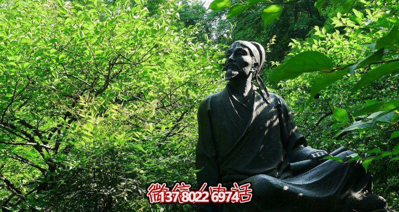 古代名人李白青銅雕塑，讓花園廣場(chǎng)坐擁舊韻
