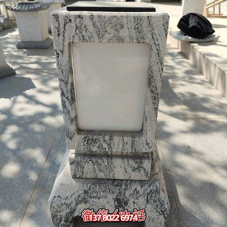 新中式花崗巖太陽(yáng)能石燈，讓你的庭院更加精致
