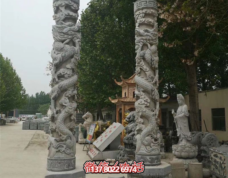 龍柱石雕，裝點(diǎn)寺廟門前