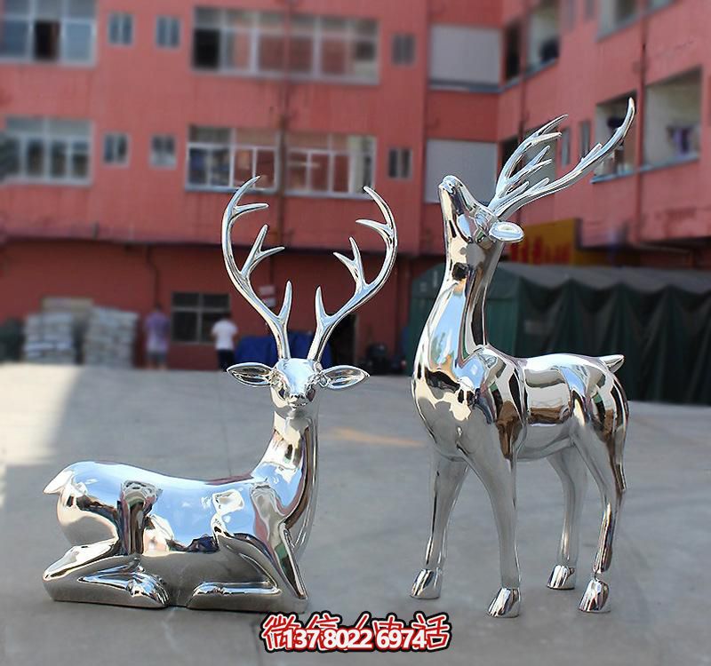 不銹鋼鏡面鹿雕塑，點綴公園景區(qū)
