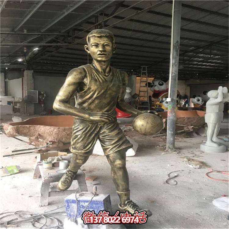 玻璃鋼仿銅人物擺件，點(diǎn)亮校園廣場