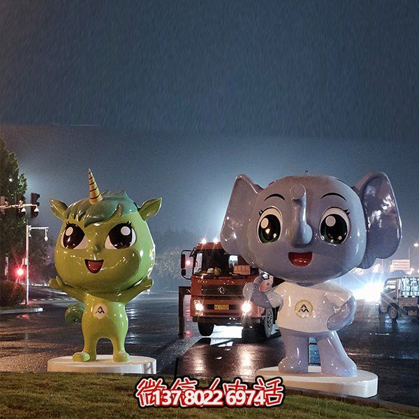 玻璃鋼吉祥物雕塑，為廣場(chǎng)和草地添彩