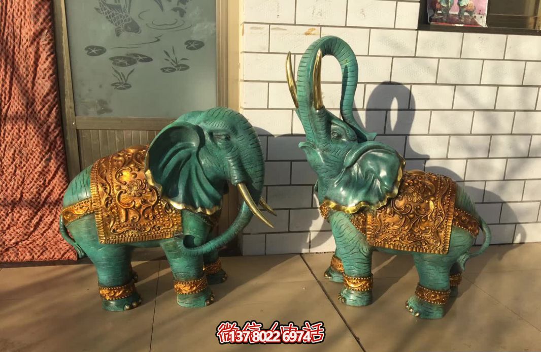 玻璃鋼大象彩繪雕塑，裝點(diǎn)室內(nèi)創(chuàng)意庭院