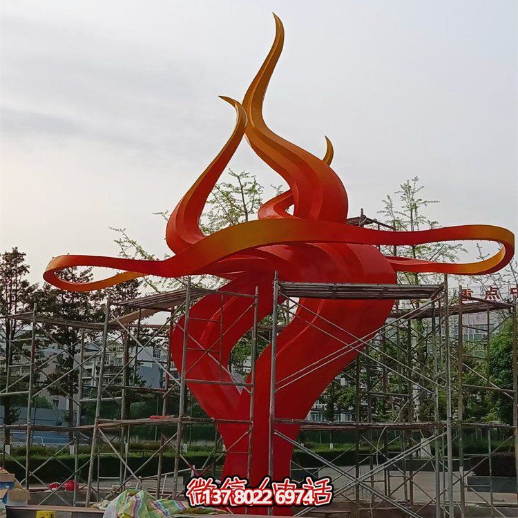 創(chuàng)意景觀不銹鋼雕塑擺件，點(diǎn)亮小區(qū)別墅美景