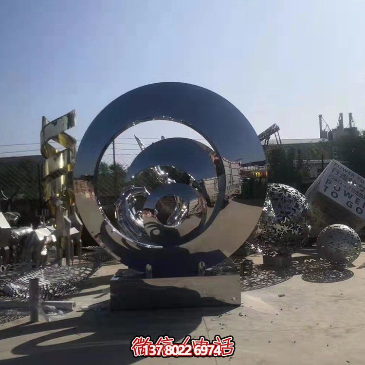 不銹鋼抽象幾何雕塑，鏡面圓環(huán)裝飾廣場、園林
