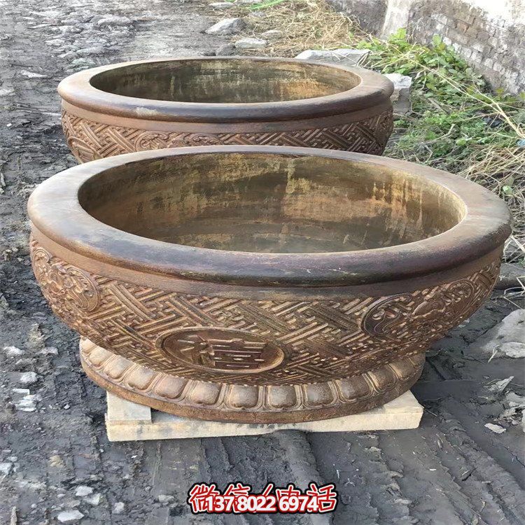 古典庭院魚缸，享受傳統(tǒng)文化的視覺盛宴