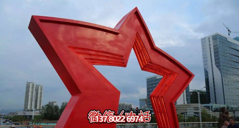 不銹鋼雕塑拱門，點(diǎn)綴景觀廣場