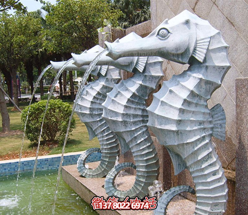 青石石雕海馬雕塑，在公園里擺放只噴水創(chuàng)意裝置