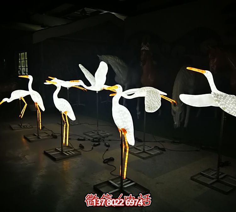 玻璃鋼雕塑景觀亮化，點(diǎn)亮景區(qū)園林