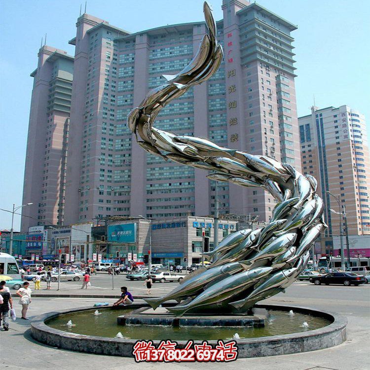 大型水景觀雕塑，螺旋游水魚(yú)群擺放