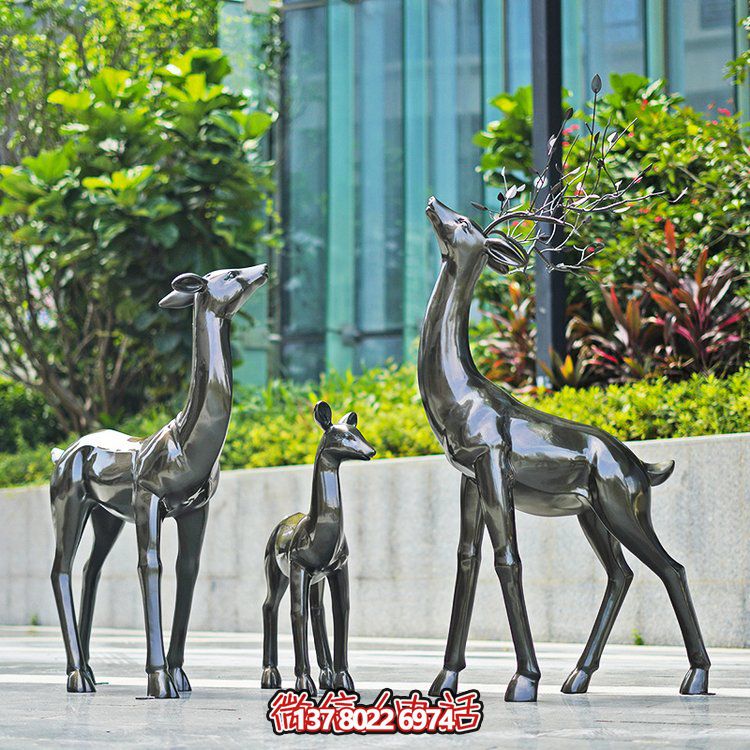 玻璃鋼制仿銅小鹿擺件，點(diǎn)綴戶外園林景觀