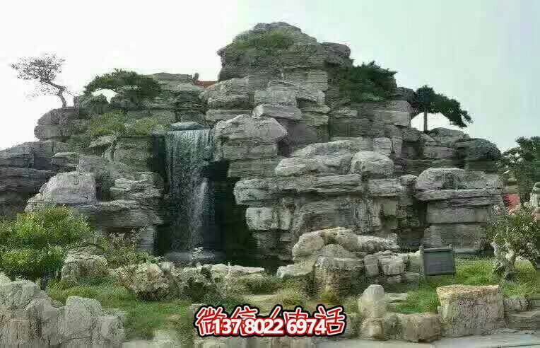 精美的景區(qū)園林，完美的假山流水?dāng)[放
