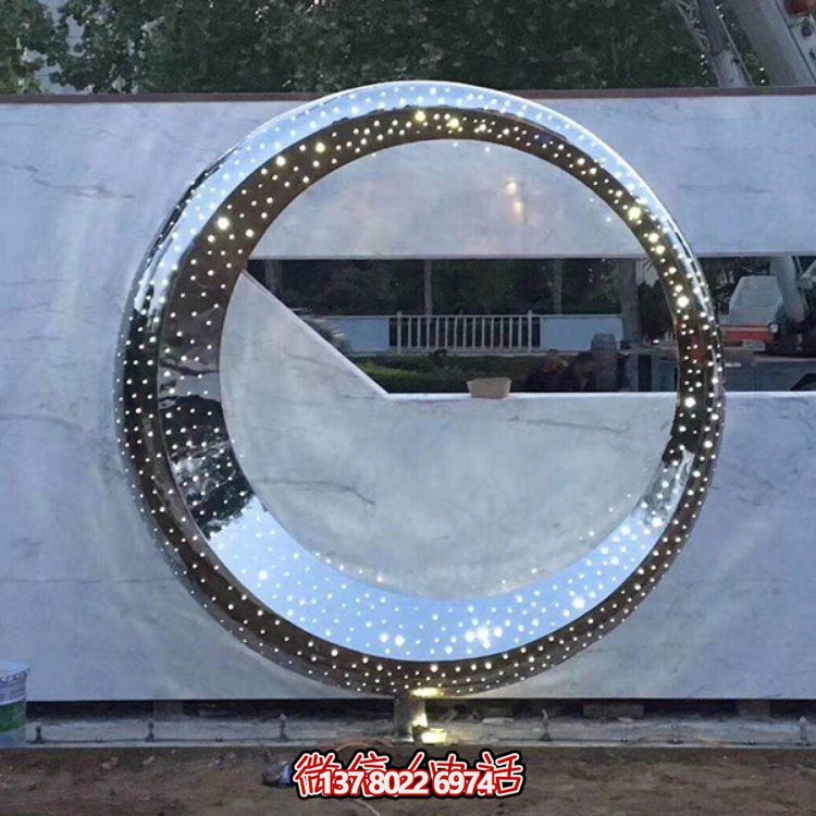 不銹鋼海豚景觀雕塑，提升酒店會(huì)所的抽象圓環(huán)氛圍