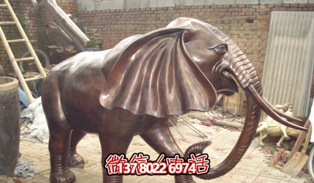 創(chuàng)意仿銅大象雕塑，美化環(huán)境景觀