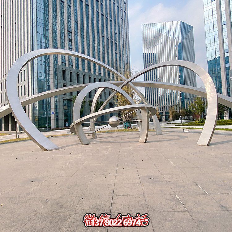 不銹鋼雕塑梅花鹿，現(xiàn)代幾何園林景觀裝飾
