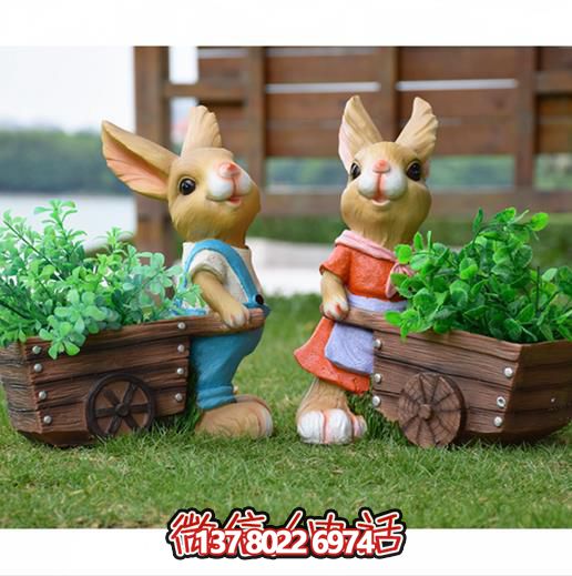 可愛兔子雕塑，點綴玻璃鋼戶外園林景觀