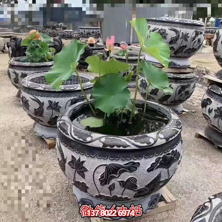 經(jīng)典荷花石雕浮雕圓形水缸，裝點(diǎn)您的庭院
