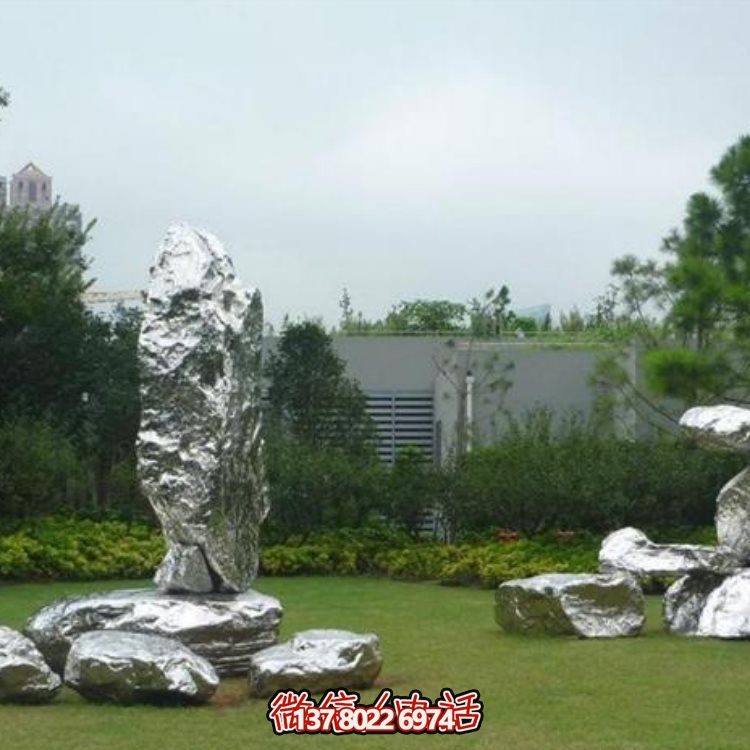 不銹鋼雕塑景觀頭，讓您的戶外草坪更加美觀