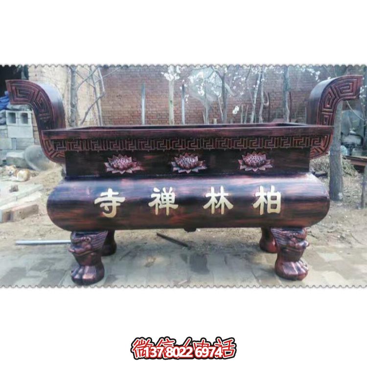 玻璃鋼大型香爐雕塑，點(diǎn)綴露天景區(qū)