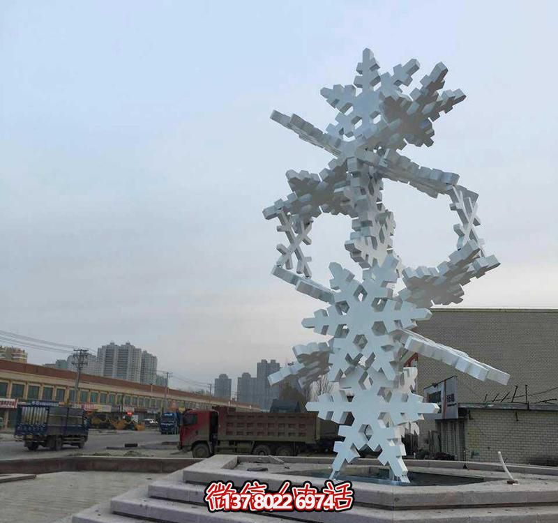 現(xiàn)代不銹鋼雕塑景觀樹，點(diǎn)亮城市花園