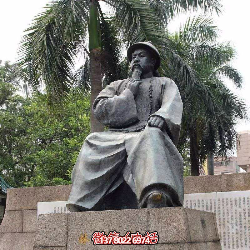 林則徐青銅雕塑像，讓?xiě)敉鈴V場(chǎng)擺放更有趣