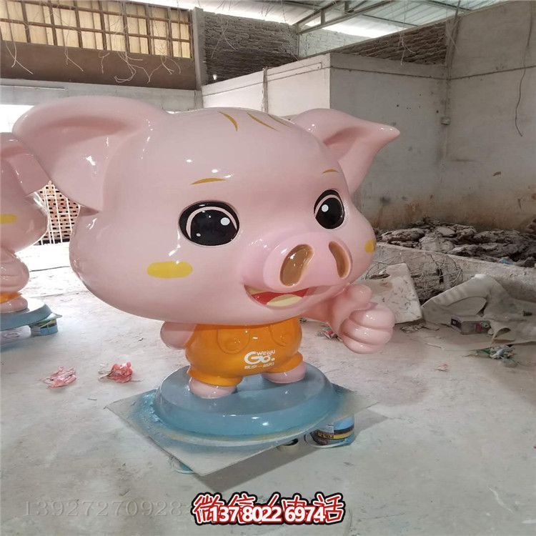 玻璃鋼豬雕塑，為您的店鋪、戶外公園增添熱鬧氣氛