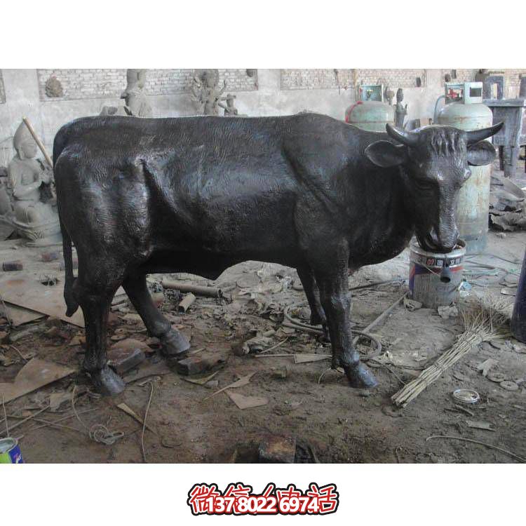 玻璃鋼仿銅戶(hù)外園林景觀牛雕塑