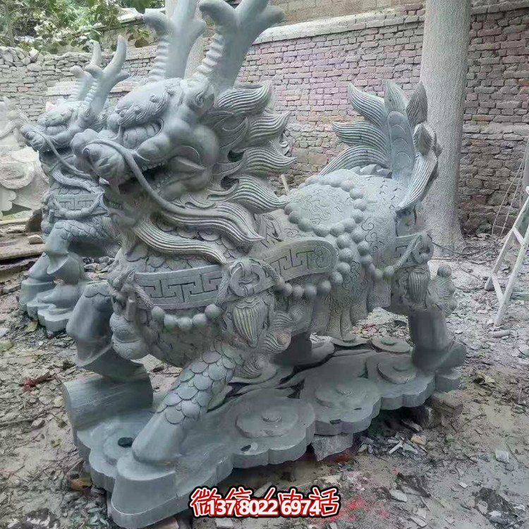 青石麒麟，吉祥神獸石雕